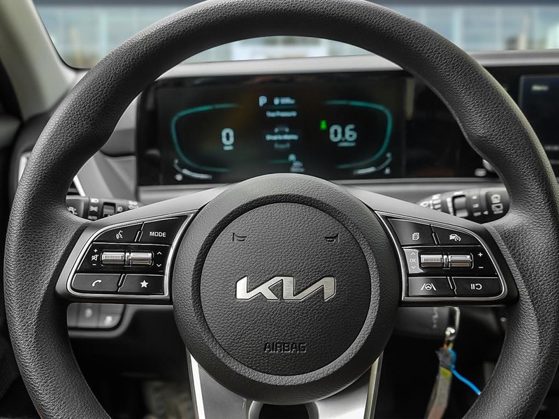 2026 Kia Seltos LX FWD Heated Seats | Keyless Entry | Rear Cross Traffic Alert | Backup Camera | Cruise Control | Bluetooth