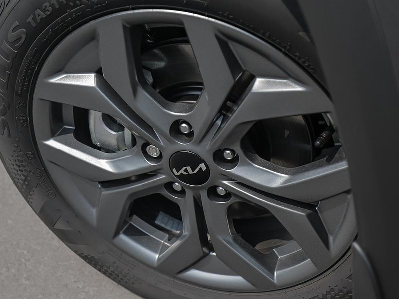 2026 Kia Seltos LX FWD Heated Seats | Keyless Entry | Rear Cross Traffic Alert | Backup Camera | Cruise Control | Bluetooth