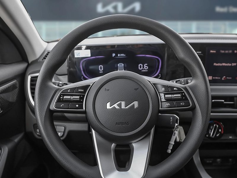 2026 Kia Seltos LX Heated Seats | Keyless Entry | Rear Cross Traffic Alert | Backup Camera | Cruise Control | Bluetooth
