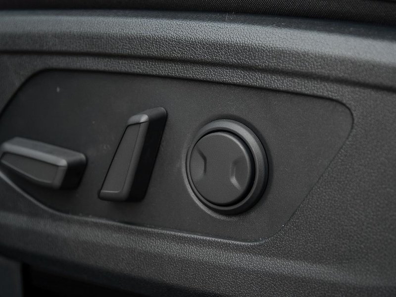 2025 Kia Sorento PHEV EX Heated Seats | Heated Steering Wheel | Lane Keep Assist | Adaptive Cruise Control | 6 Seater
