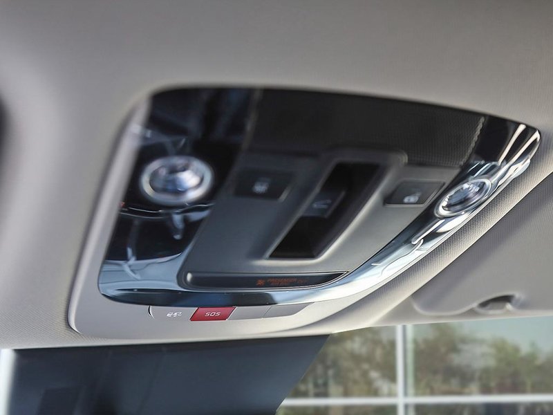 2026 Kia Sportage PHEV EX Premium Kia Connect | Power Liftgate | Driver Memory Function | Heated & Cooled Seats | Panoramic Sunroof