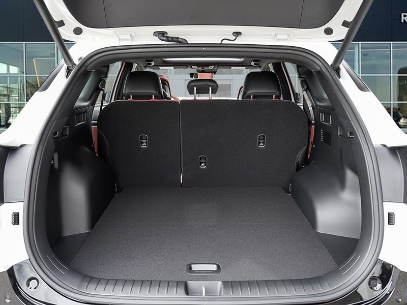 2026 Kia Sportage EX Premium Heated & Cooled Seats | Heated Wheel | Power Liftgate | Heated Rear Seats | Power Seats | Push Start