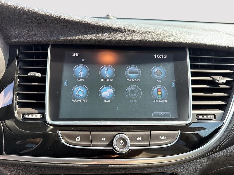 2018 Buick Encore Essence Heated seats + Back up Camera