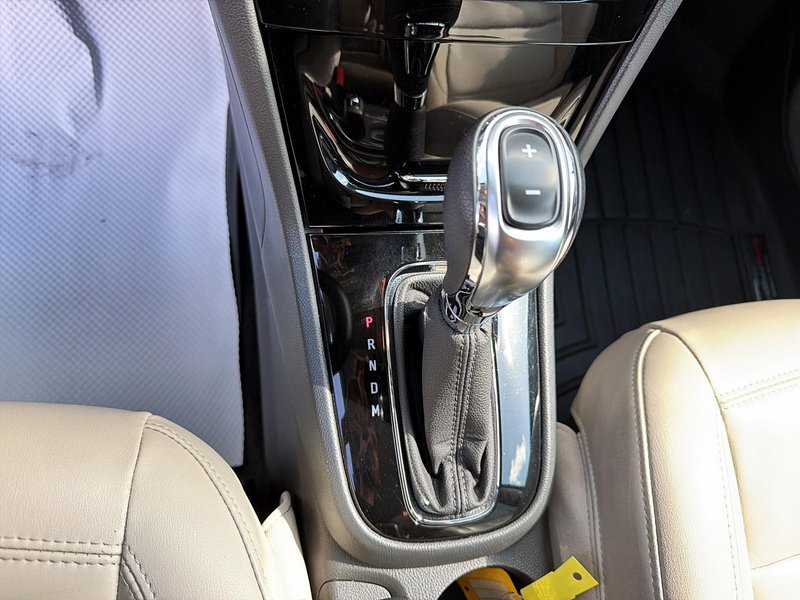 2018 Buick Encore Essence Heated seats + Back up Camera