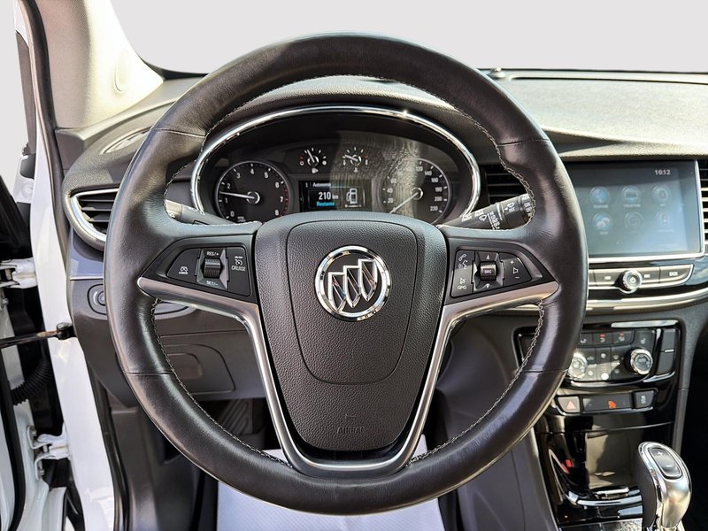 2018 Buick Encore Essence Heated seats + Back up Camera