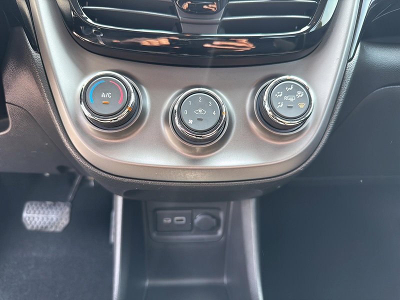 Chevrolet Spark LT AUTOMATIQUE || BLUETOOTH || CAMERA RECUL || 2019 | BAS KM |