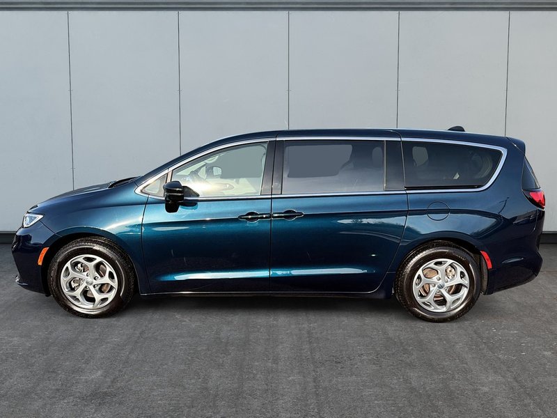 2024 Chrysler Pacifica Limited **PANORAMIQUE SUNROOF  + NAVIGATION***