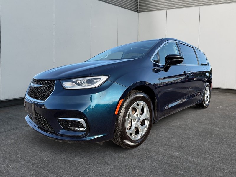 2024 Chrysler Pacifica Limited **PANORAMIQUE SUNROOF  + NAVIGATION***