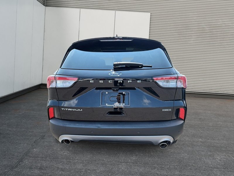 Ford Escape Titanium Hybrid 2021 AWD + Toit ouvrant + Cuir + Camera de recul