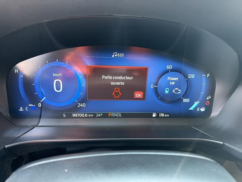 Ford Escape Titanium Hybrid 2021 AWD + Toit ouvrant + Cuir + Camera de recul