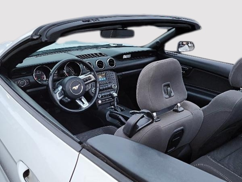 Ford Mustang convertible V6 DÉCAPOTABLE 2016 | BAS KM |