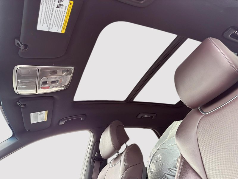 2023 GENESIS GV70 2.5T Advanced Plus Apple Car Play - Sunroof - Leather