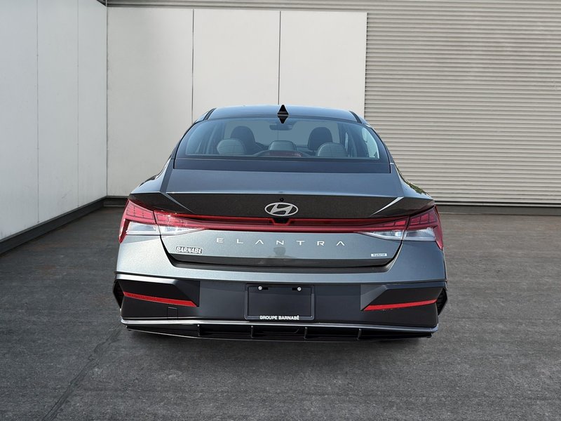 Hyundai Elantra Hybrid Luxury 2025 Toit ouvrant + Navi + cuir