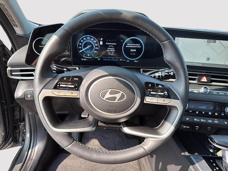 Hyundai Elantra Hybrid Luxury 2025 Toit ouvrant + Navi + cuir