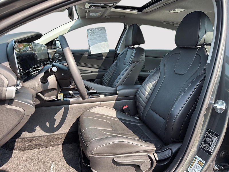 Hyundai Elantra Hybrid Luxury 2025 Toit ouvrant + Navi + cuir