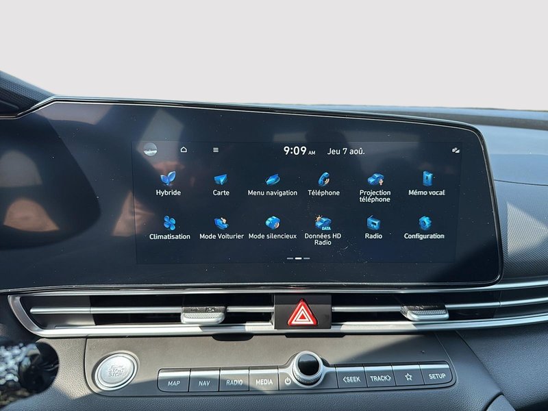Hyundai Elantra Hybrid Luxury 2025 Toit ouvrant + Navi + cuir