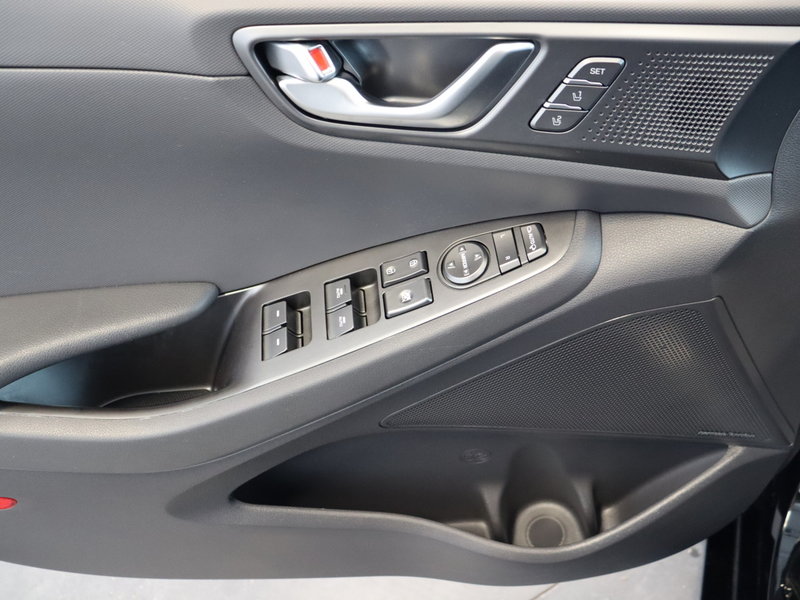 Hyundai Ioniq Electric Ultimate Cuir // Toit-Ouvrant // Navigation 2020 Ioniq Electric 100%