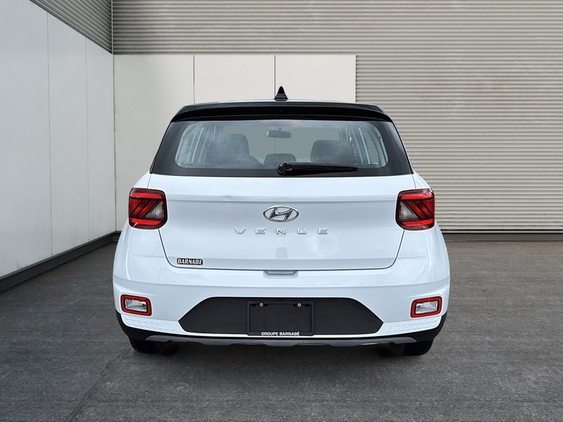 Hyundai Venue Essential 2021 Sièges chauffants + Caméra de recul