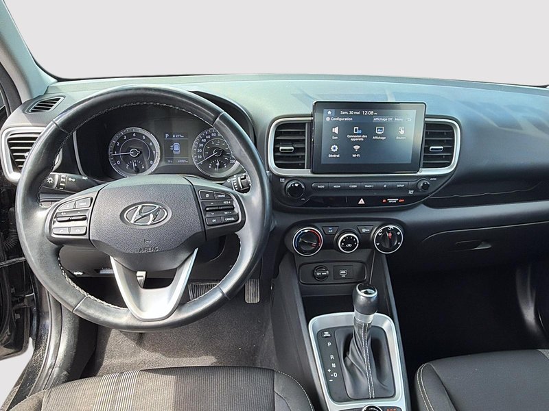 2021 Hyundai Venue Preferred Heated seats + Back up camera