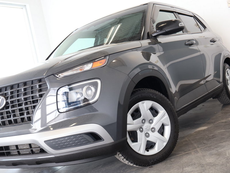 2023 Hyundai Venue ESSENTIEL | LIKE NEW ! |