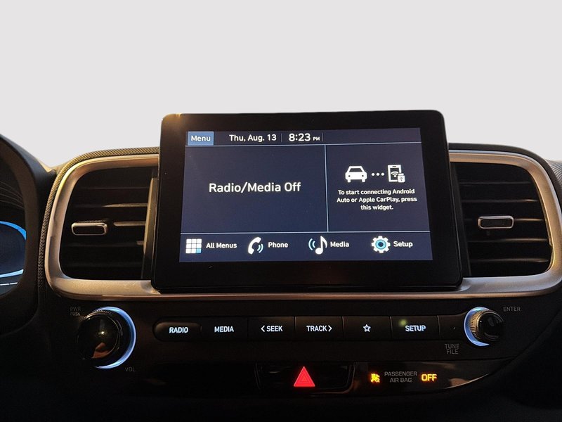 2023 Hyundai Venue Essential Heated seats + Reversing camera + CarPlay