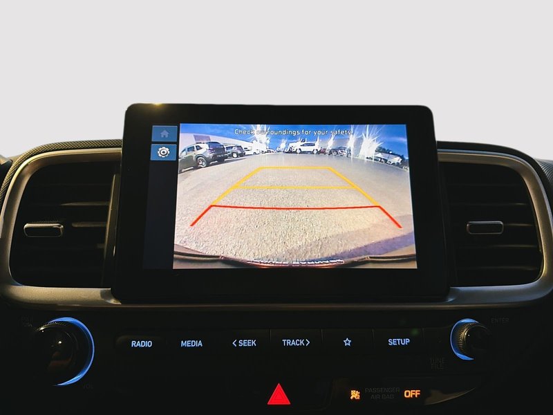 2023 Hyundai Venue Essential Heated seats + Reversing camera + CarPlay