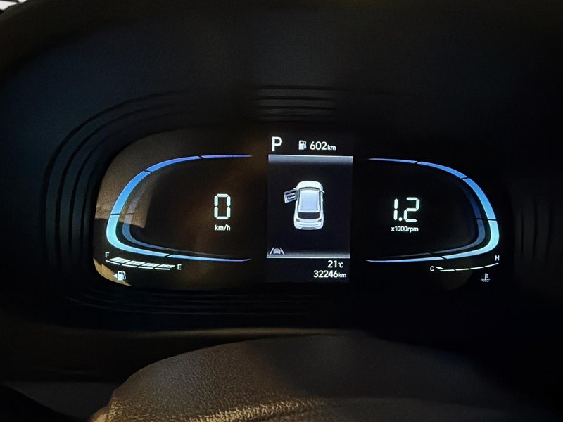 2023 Hyundai Venue Essential Heated seats + Reversing camera + CarPlay