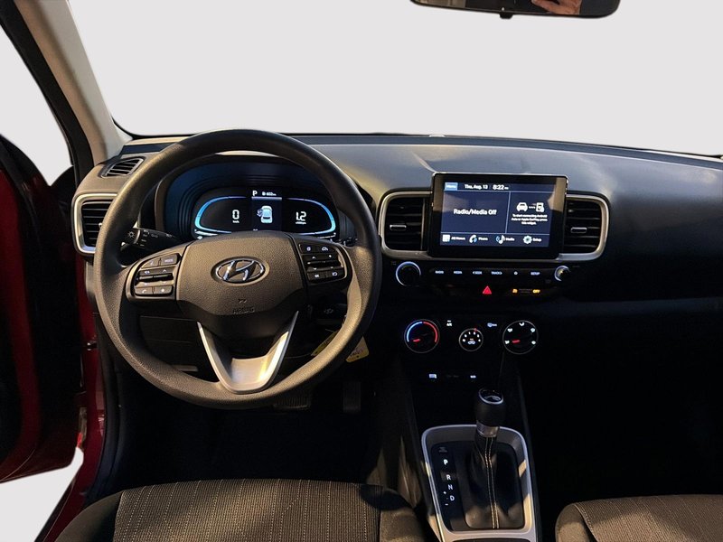 2023 Hyundai Venue Essential Heated seats + Reversing camera + CarPlay