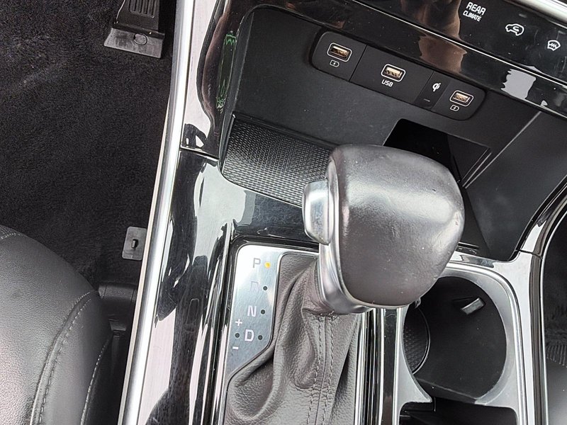 Kia Carnival EX 2024 Sièges chauffants + Camera de recul + Carplay