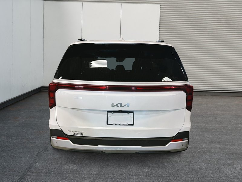 2025 Kia Carnival LX + Heated seats + Back up Camera