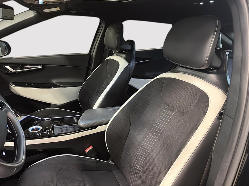 2024 Kia EV6 Land w-GT-Line Pkg 2 AWD + PANO ROOF + HARMAN % KARDON