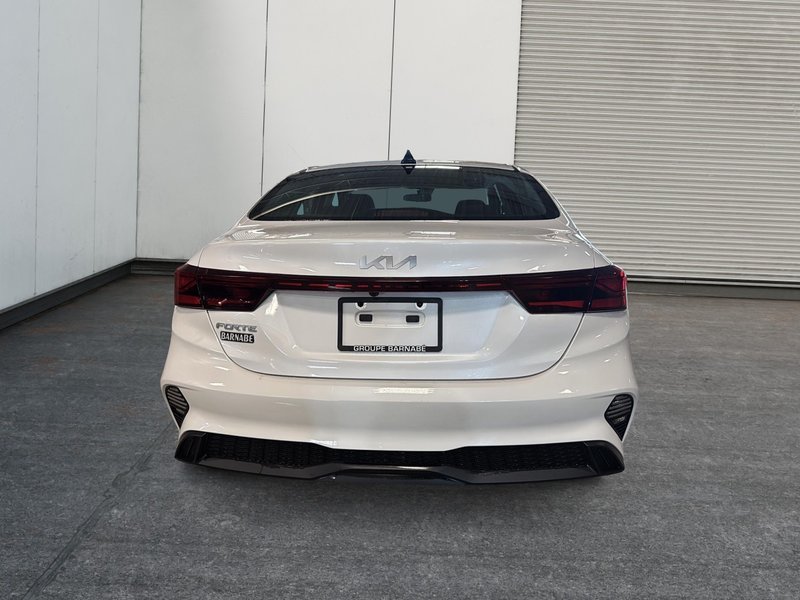 Kia Forte LX 2024 CARPLAY + CAMÉRA DE RECUL + SIÈGES CHAUFFANTS