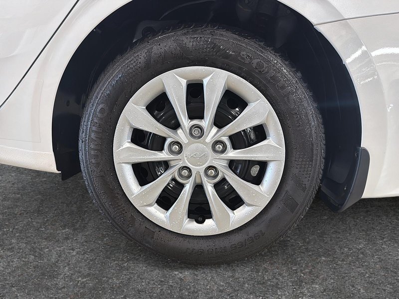 Kia Forte LX 2024 CARPLAY + CAMÉRA DE RECUL + SIÈGES CHAUFFANTS