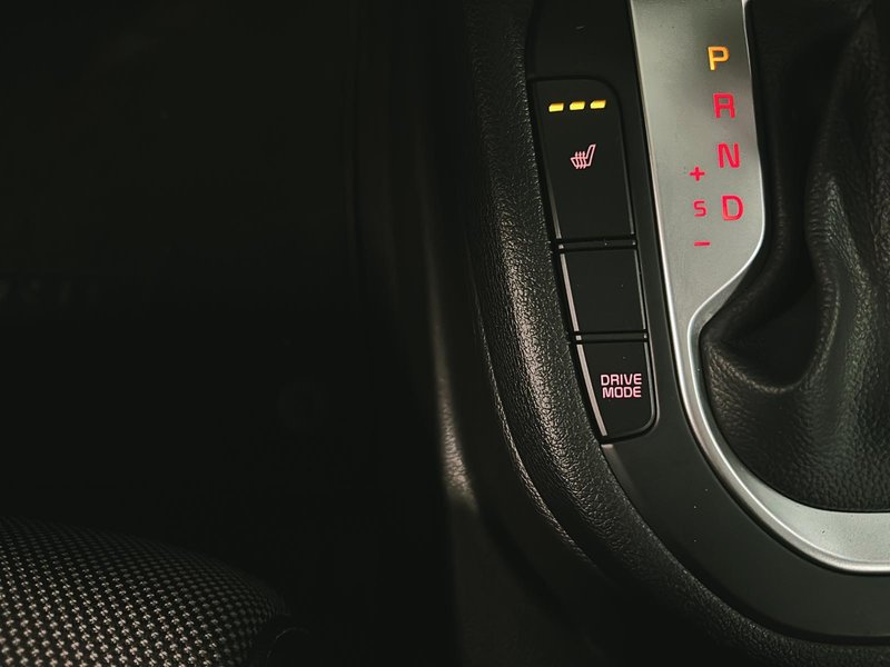 Kia Forte LX 2024 CARPLAY + CAMÉRA DE RECUL + SIÈGES CHAUFFANTS