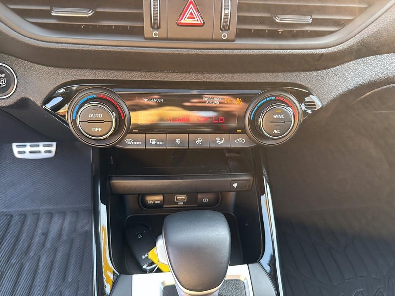 Kia Forte5 GT LIMITED 2023 1.6L Turbo Navi + GPS + Harman Kardon