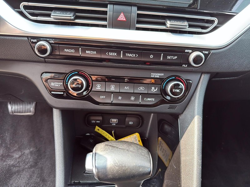 Kia Niro Plug-In Hybrid EX 2021 jusqu'à 42km d'autonomie électrique + Carplay + Sièges chauffants