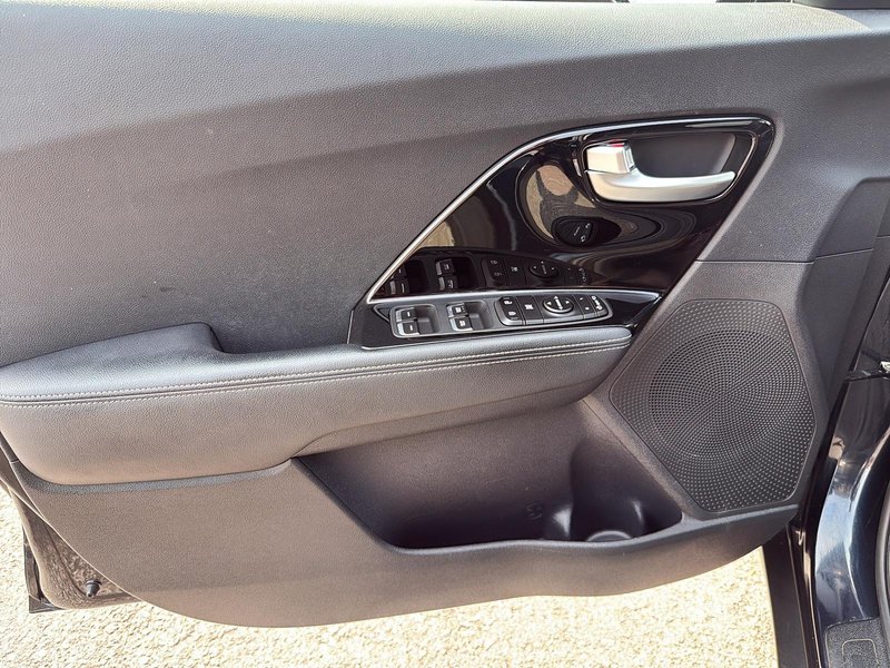 Kia Niro Plug-In Hybrid EX 2021 jusqu'à 42km d'autonomie électrique + Carplay + Sièges chauffants