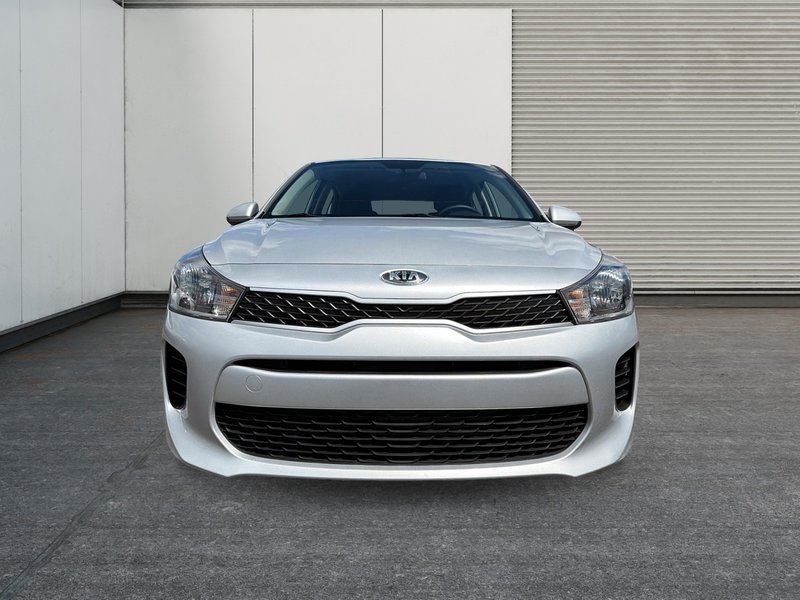 2019 Kia Rio 5-door LX + Carplay + Heated Seats + Backup camera