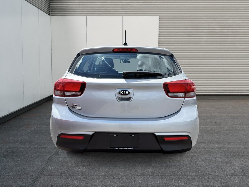 2019 Kia Rio 5-door LX + Carplay + Heated Seats + Backup camera