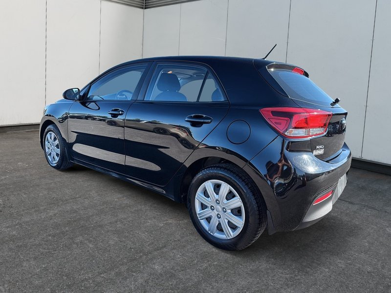 2021 Kia Rio 5-door LX+ Heated seats - Apple Car Play