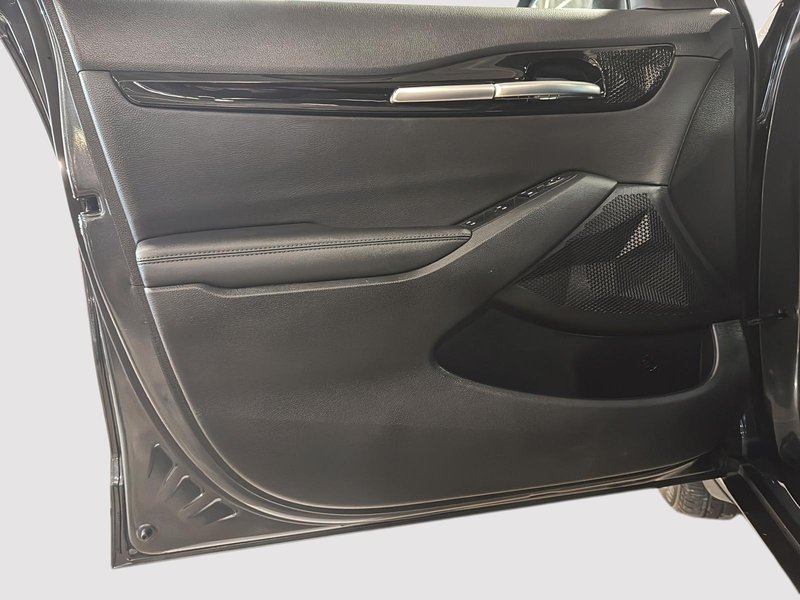 2022 Kia Seltos EX AWD + Leather + Heated seats + Back up camera