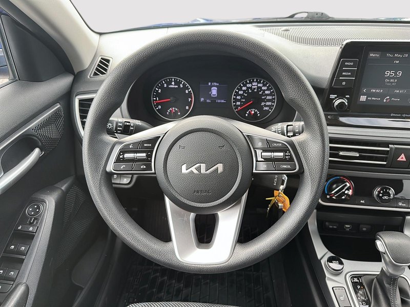 2022 Kia Seltos LX Heated seats + Carplay