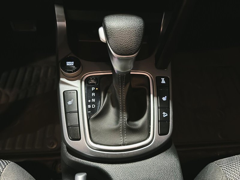 Kia Seltos LX 2023 Sièges chauffants - Détecteur d'angles morts - Apple Car Play