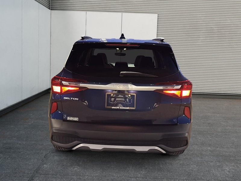 Kia Seltos LX 2023 Sièges chauffants - Détecteur d'angles morts - Apple Car Play