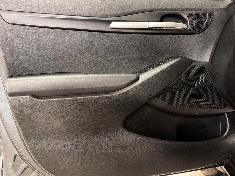 2024 Kia Seltos LX AWD + CARPLAY + BACK UP CAMERA