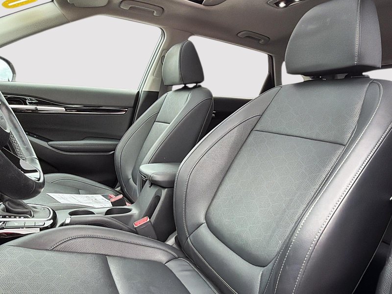 Kia Seltos EX 2025 AWD + Toit ouvrant + Cuir + Camera de recul
