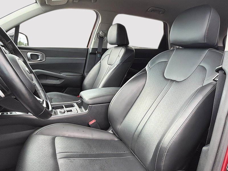 2021 Kia Sorento EX AWD + Leather + Backup camera