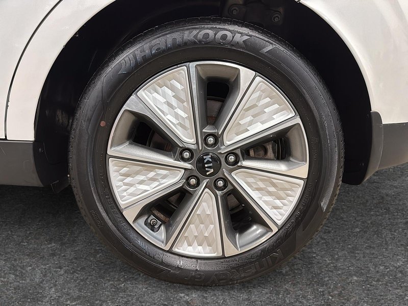 2020 Kia Soul EV EV Limited LEATHER + SUNROOF + NAVIGATION