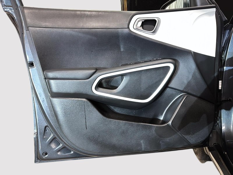 2022 Kia SOUL EV Premium | 100% Electric |