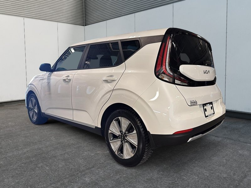 2023 Kia SOUL EV LIMITED Up to 385km of range + Navigation + Sunroof
